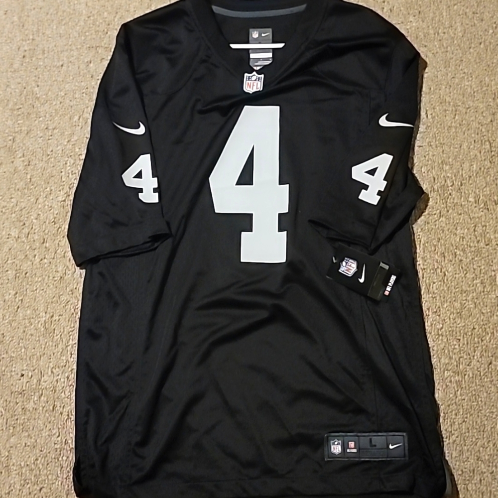 Oakland Raiders 2015 autographed Derek Carr jersey